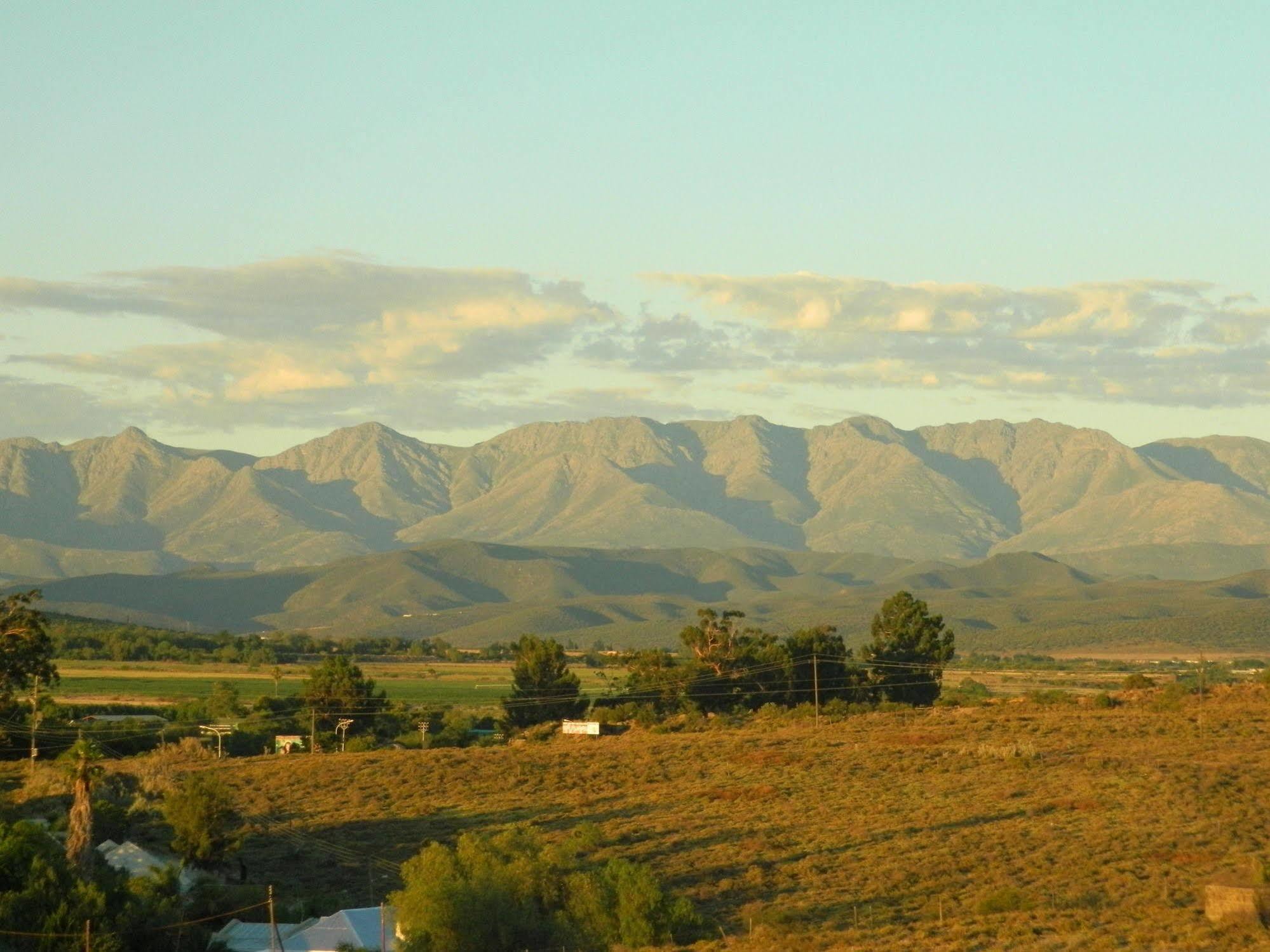 Mount Noah Lodge Oudtshoorn Exterior foto